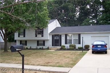 2nd image of 411 Etna Dr