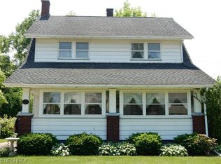 32 Como Ave, Struthers, OH 44471