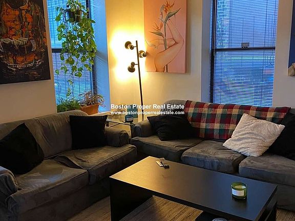 5 Grove St. #2 Boston - Beacon Hill Unit Photo 5 (1)