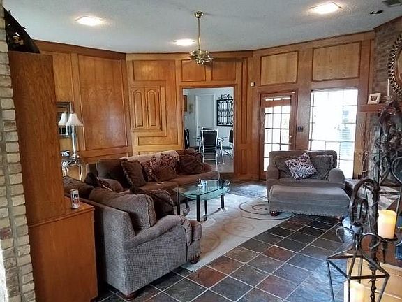 2nd image of 1744 Elizabeth Dr