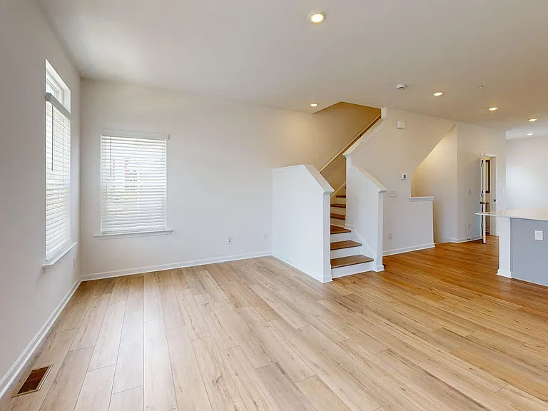 Quinn Residences at Covington Town Center — Photo 48