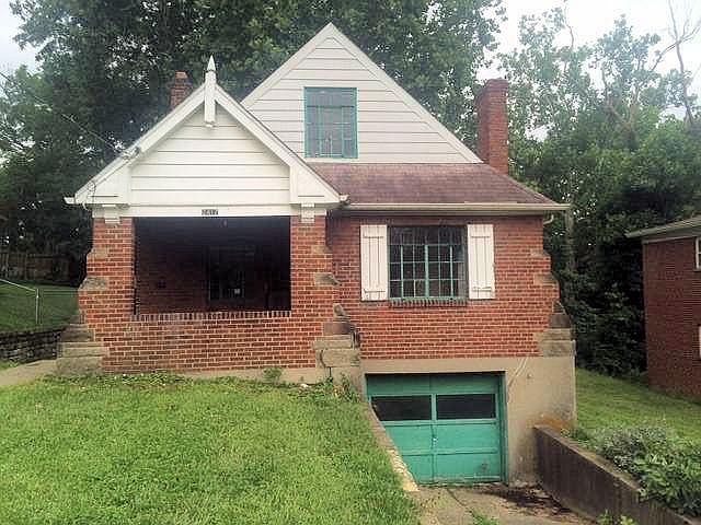 1st image of 2417 Saint Albans Ave