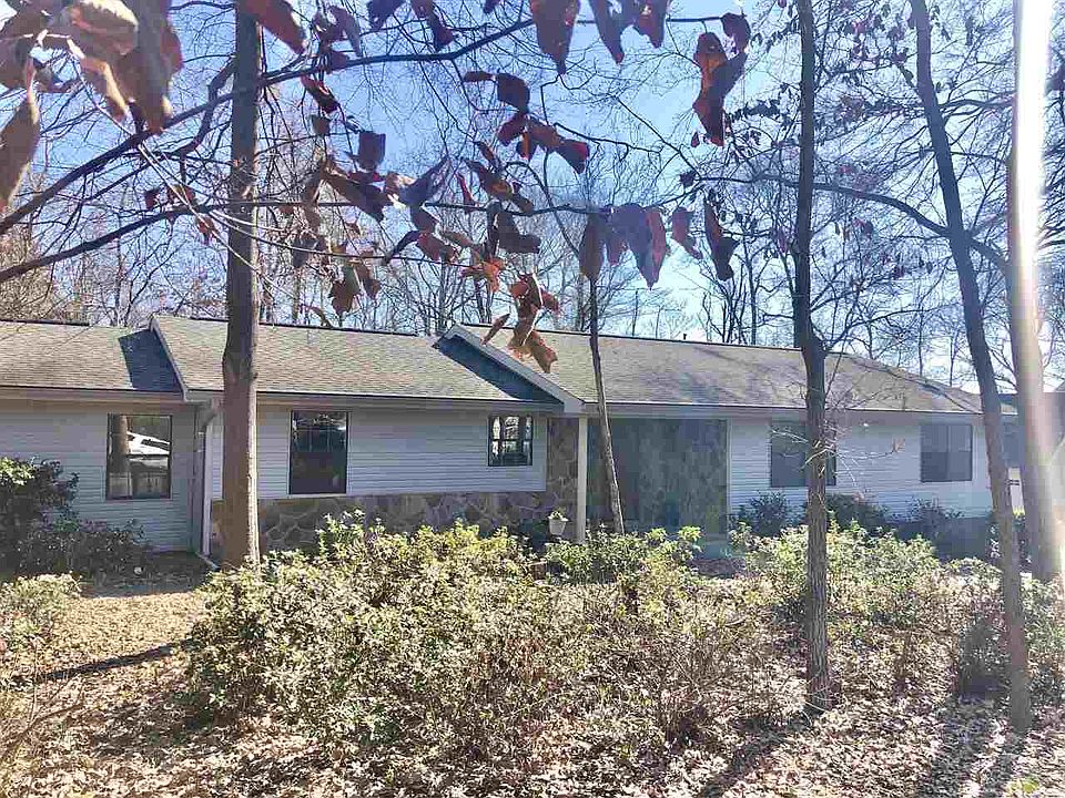 1st image of 110 Stillwood Dr