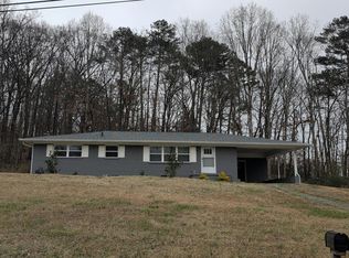 2711 Suncrest Dr, Dalton, GA 30720