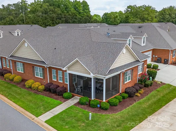 8505 Van Ct, Denver, NC 28037