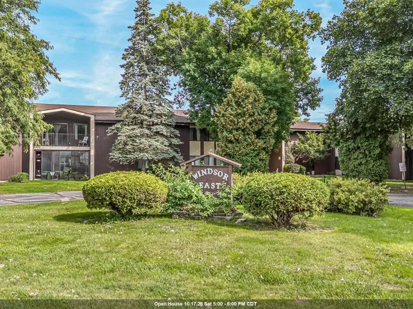 1699 Alcan Dr APT 212, Menasha, WI 54952