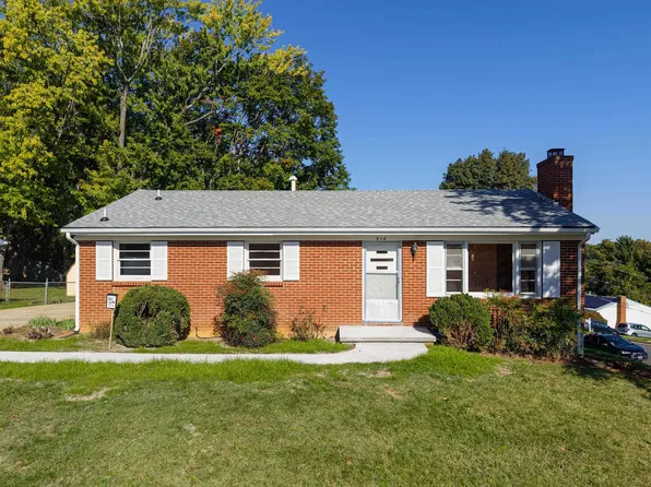 316 Monument Dr, Staunton, VA 24401