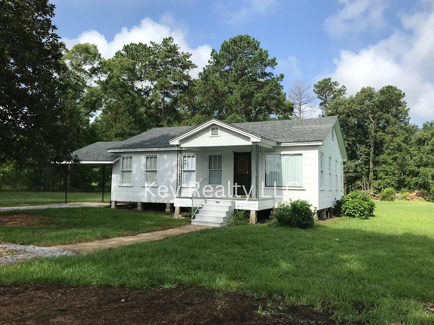 21046 Hwy 167 - Dry Prong — Photo 1