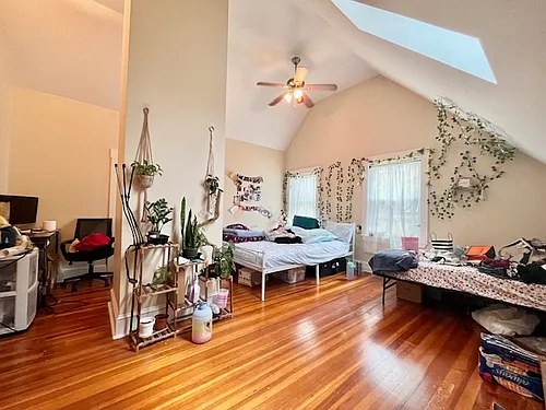 73 Leicester St #1 Photo 1