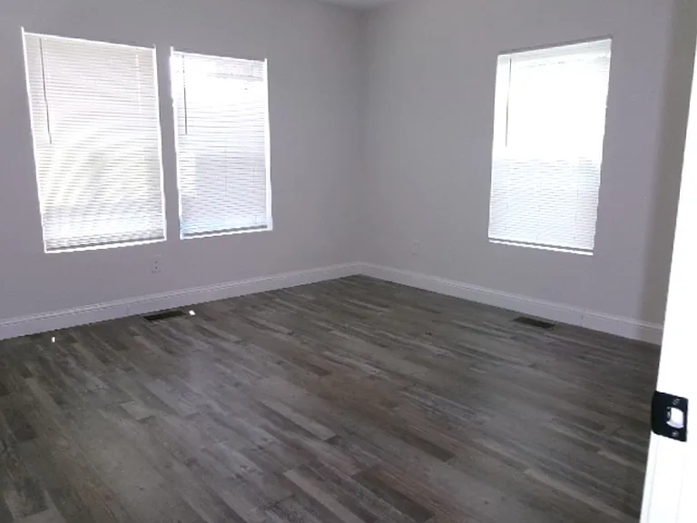 1408 W Main St — Photo 14