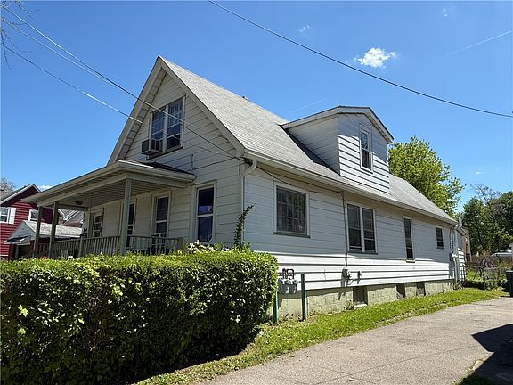 3rd image of 1 Laurel St