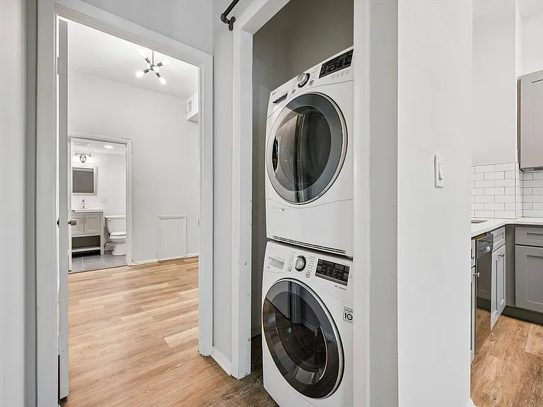 2034 Mount Vernon St #2FF — Photo 4