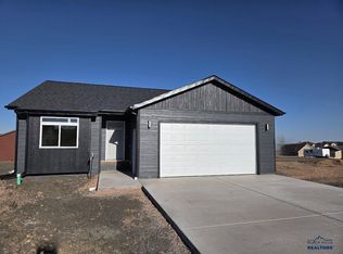 5222 Bunker Dr, Rapid City, SD 57701