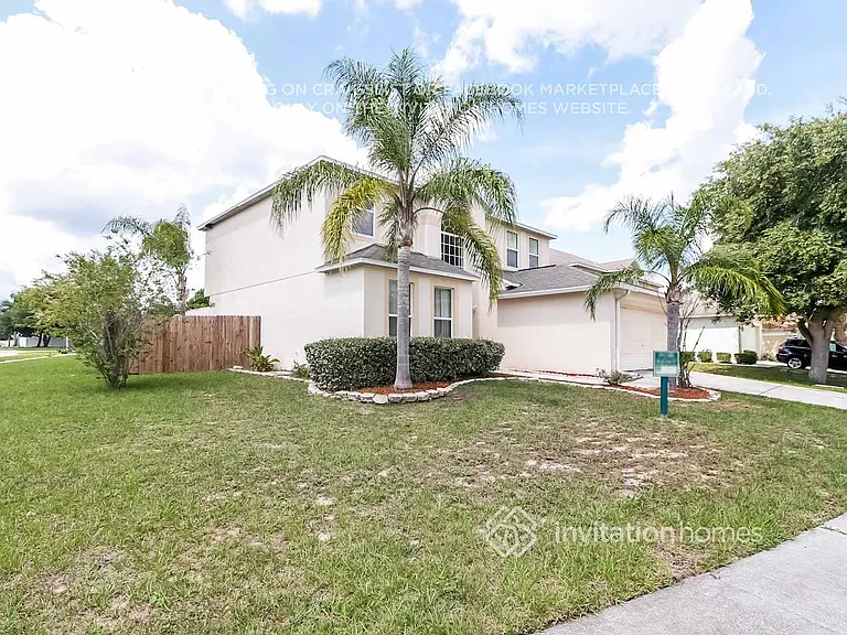 4502 Stable Dr — Photo 2