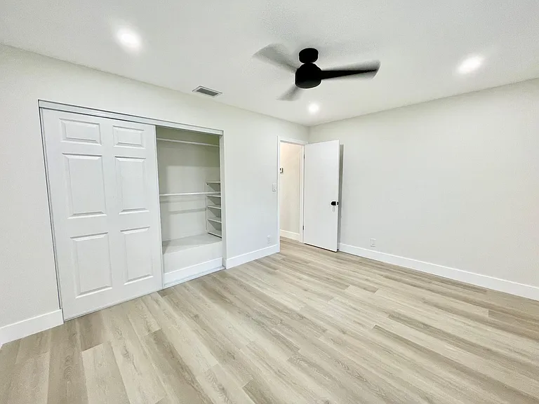 8205 NW 106th Ave — Photo 9
