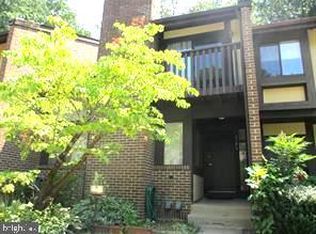 2173 Glencourse Ln, Reston, VA 20191