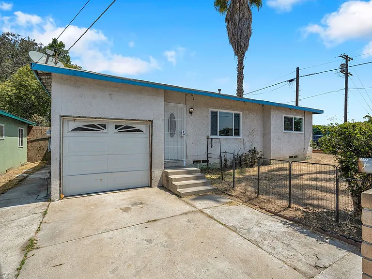 4366 Hilltop Dr — Photo 5