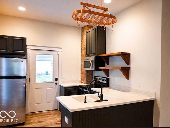 5th image of 1220 E 9th St #1