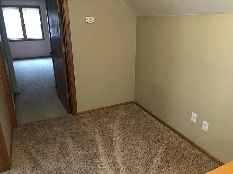 909 North Ave — Photo 17