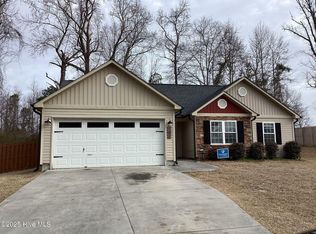 101 Sheffield Rd, Jacksonville, NC 28546