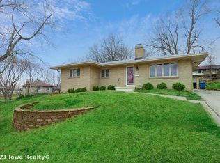 2400 Richmond Ave, Des Moines, IA 50317