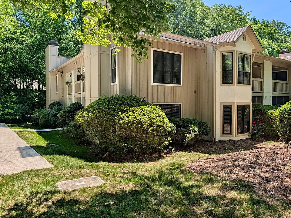 311 New Kent Pl