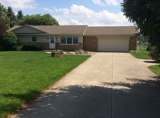 9301 W Cook Rd, Fort Wayne, IN 46818