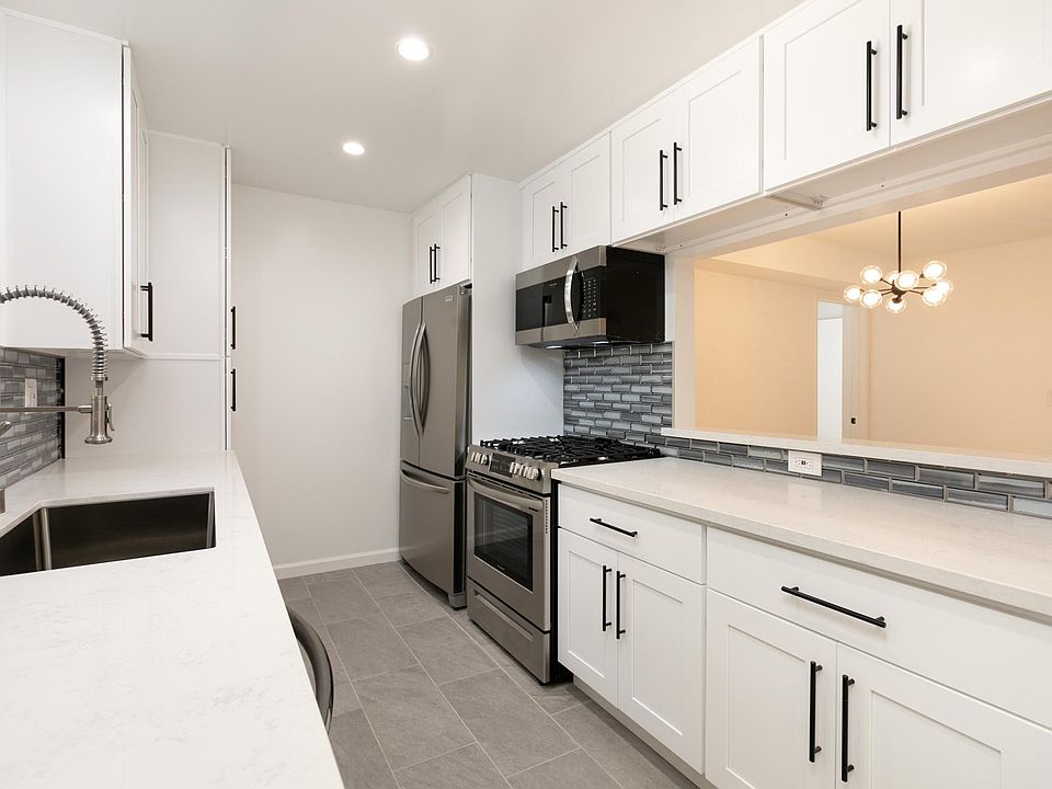1st image of 1946 Selby Ave #104