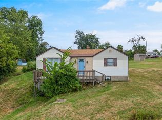 2033 McKees Rocks Rd, Mc Kees Rocks, PA 15136