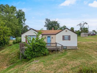 2033 McKees Rocks Rd, Mc Kees Rocks, PA, 15136