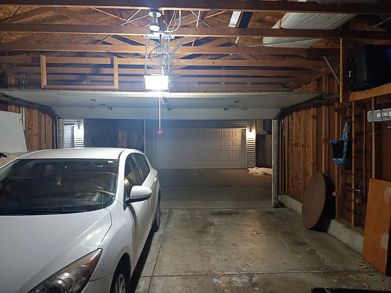 1687 Maple Park Ln — Photo 3