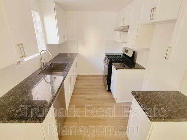 210 W Tujunga Ave APT 12