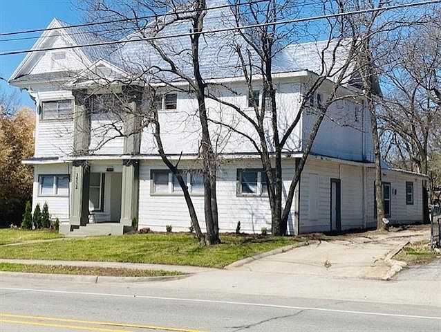 1st image of 3532 Lee St