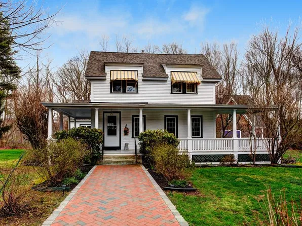 729 Center St, Dighton, MA 02715