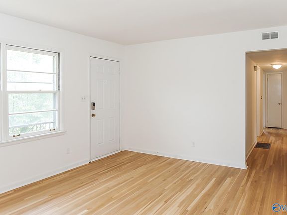 3rd image of 2609 Rockwell Rd NW