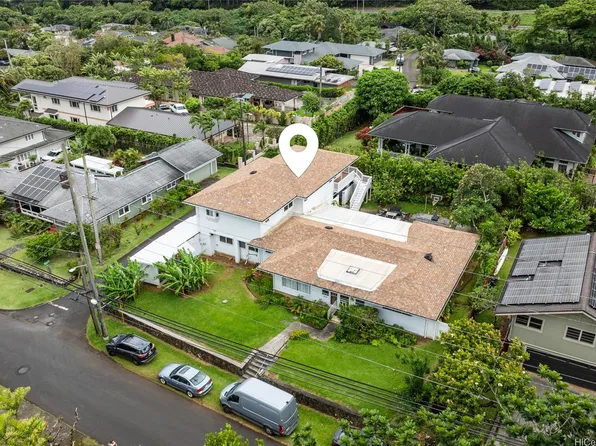 3820 Old Pali Rd, Honolulu, HI 96817