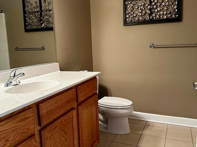 8300 Harbor View Ln — Photo 32