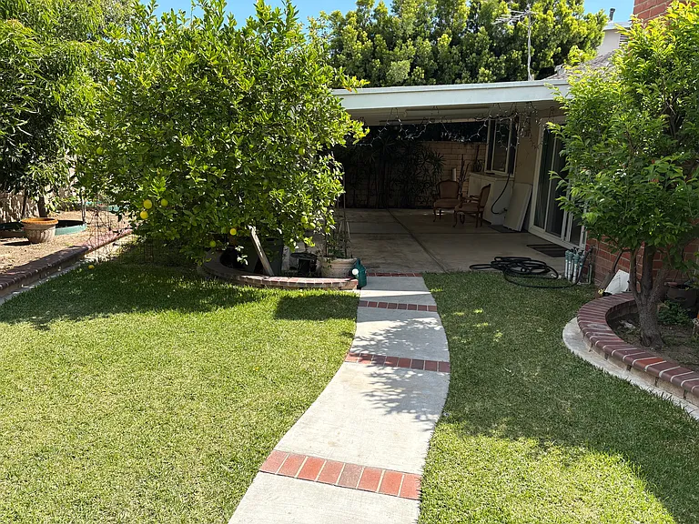 15431 Lorraine Way — Photo 15