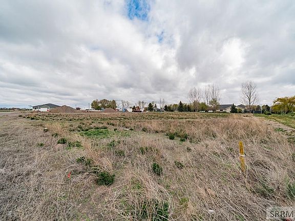 4th image of Oaklee Dr