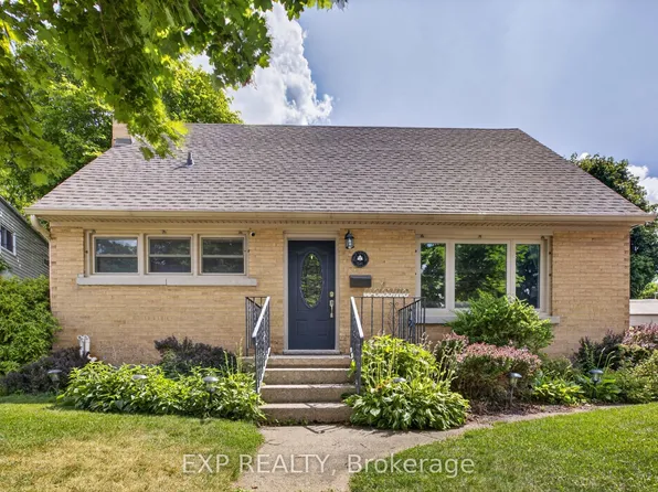 531 Philip Cres, Cambridge, ON N3H 2R4