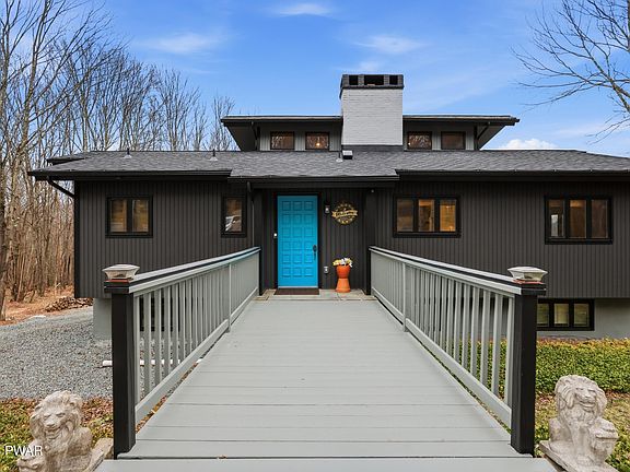 3rd image of 1647 Windemere Pl
