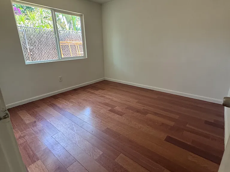 17738 Lanark St — Photo 5