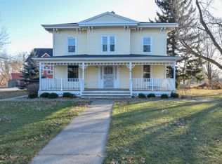 431 E Geneva St, Elkhorn, WI 53121