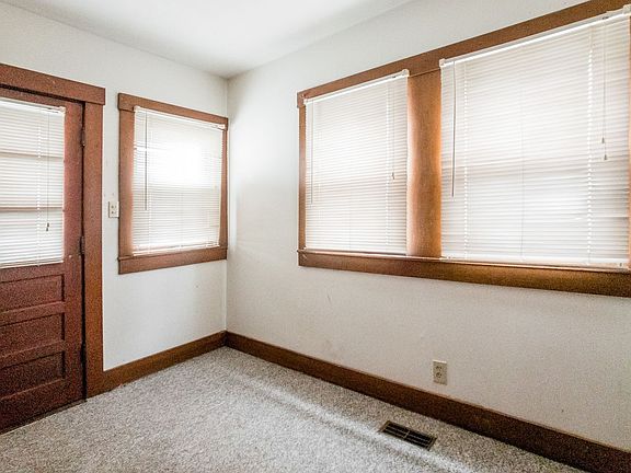 3rd image of 109 E 5th Ave APT A