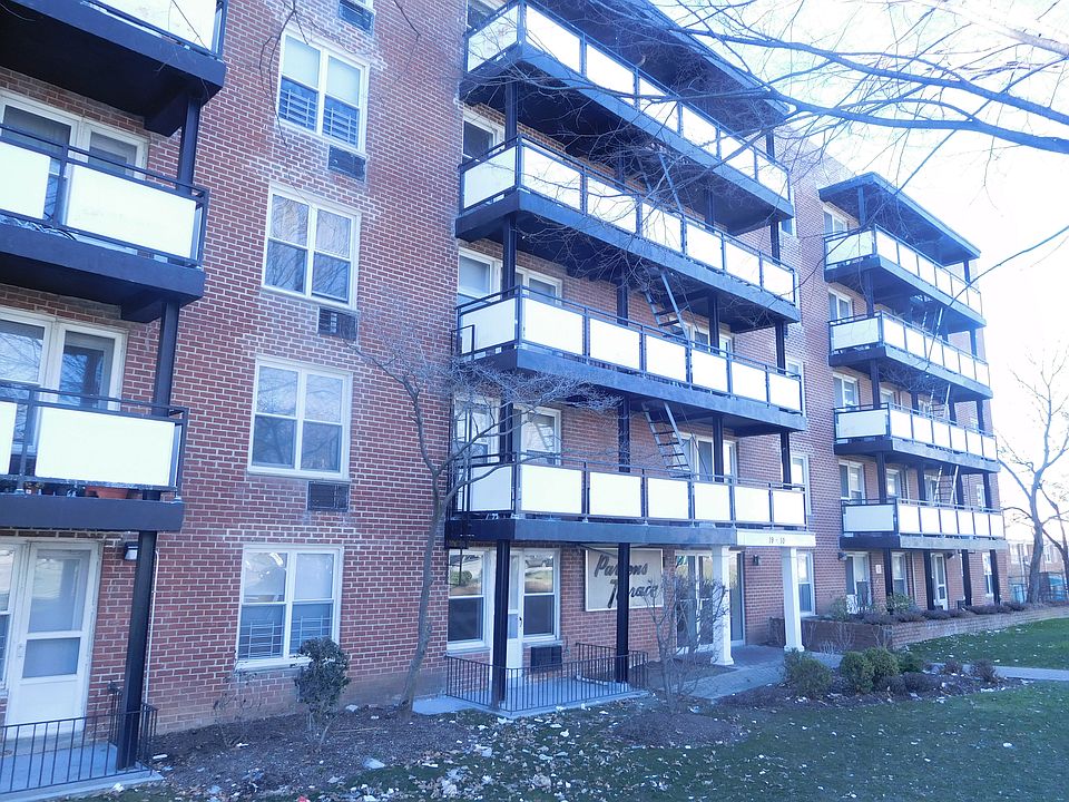 1st image of 1910 Parsons Blvd #4FL