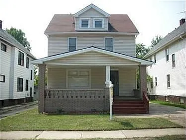 3526 E 108th St photo 1