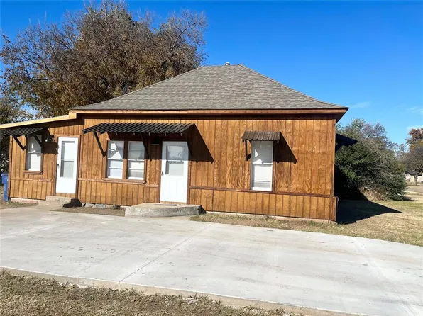 1008 S 19th St, Chickasha, OK 73018
