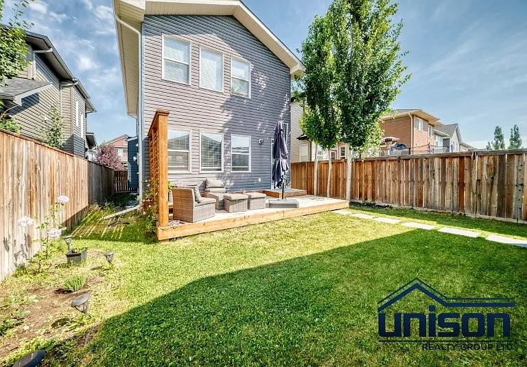 47 N Evanspark Rd NW — Photo 29