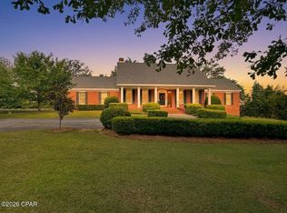 3184 College St, Marianna, FL 32446