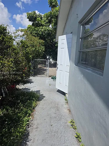 8398 W 14th Ave #A Photo 1